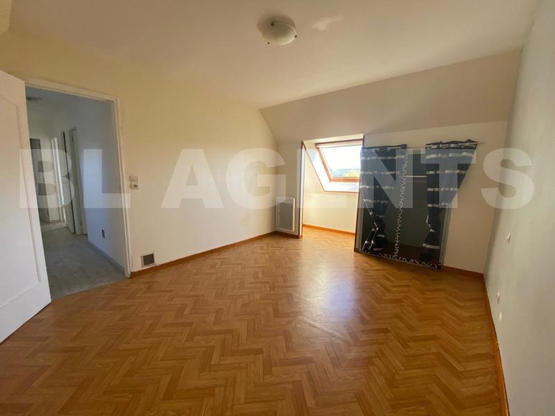 Pavillon - 134 m² - 7 pièces