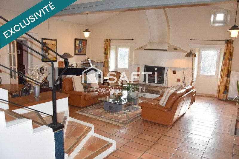 Maison - 344 m² - 11 pièces