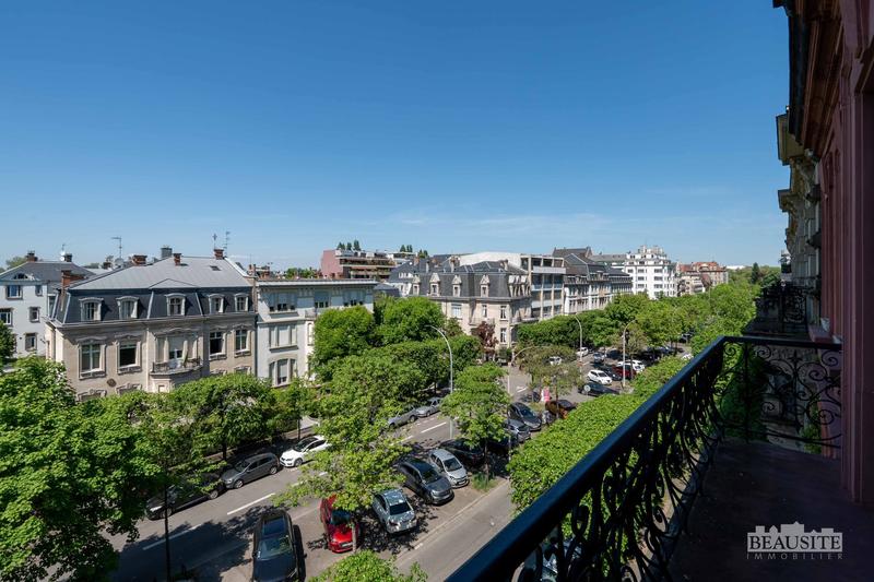 Appartement - 165 m² - 5 pièces