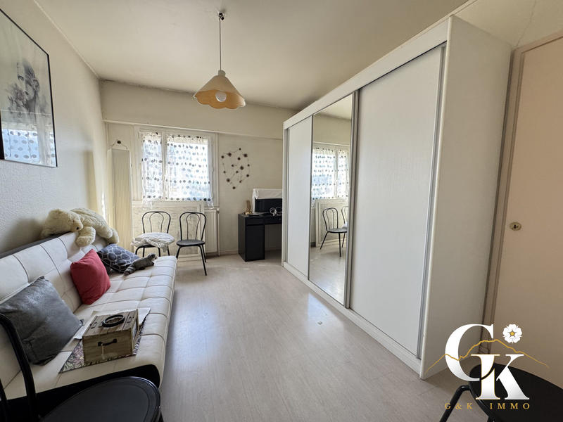 Appartement - 132 m² - 5 pièces