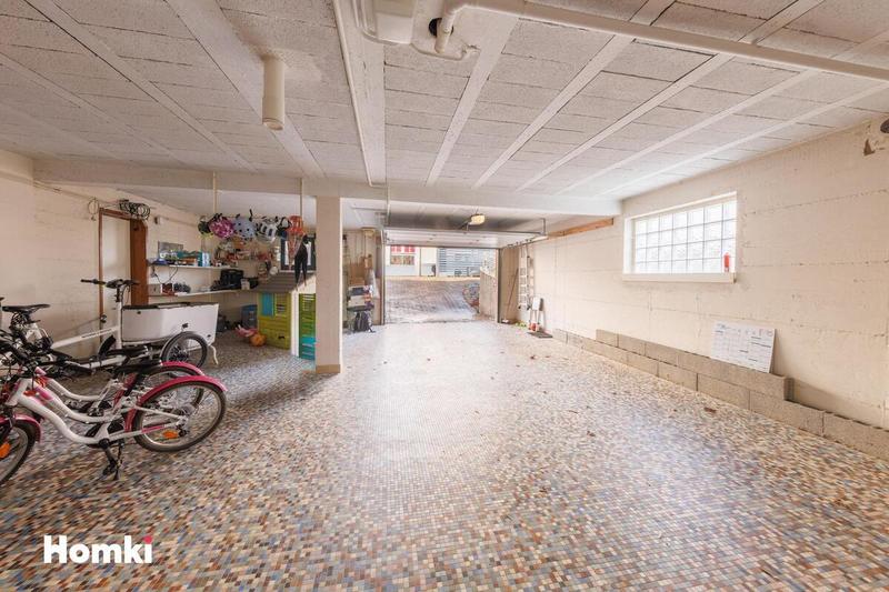 Maison - 200 m² - 6 pièces