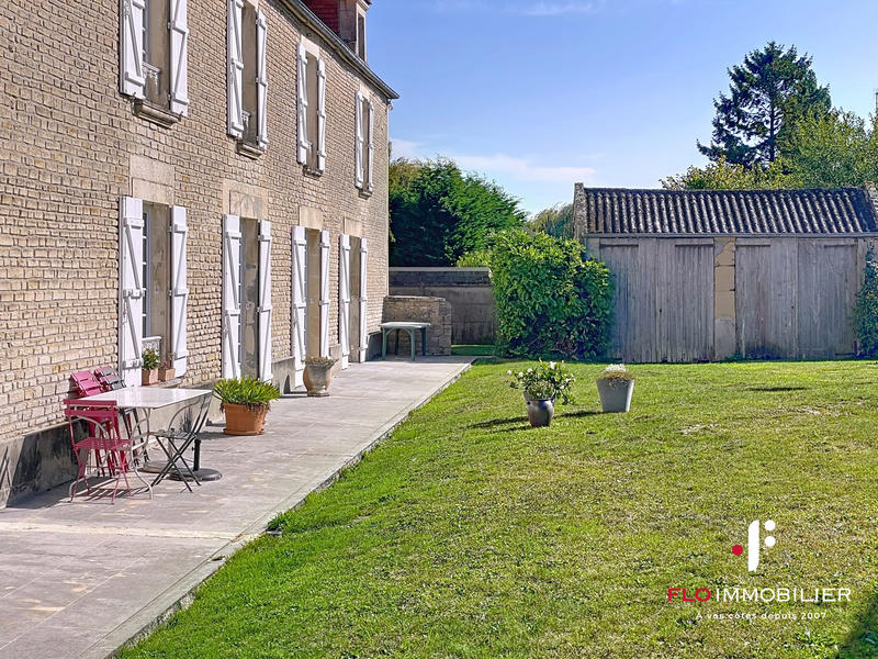 Maison ancienne - 328 m² - 8 pièces