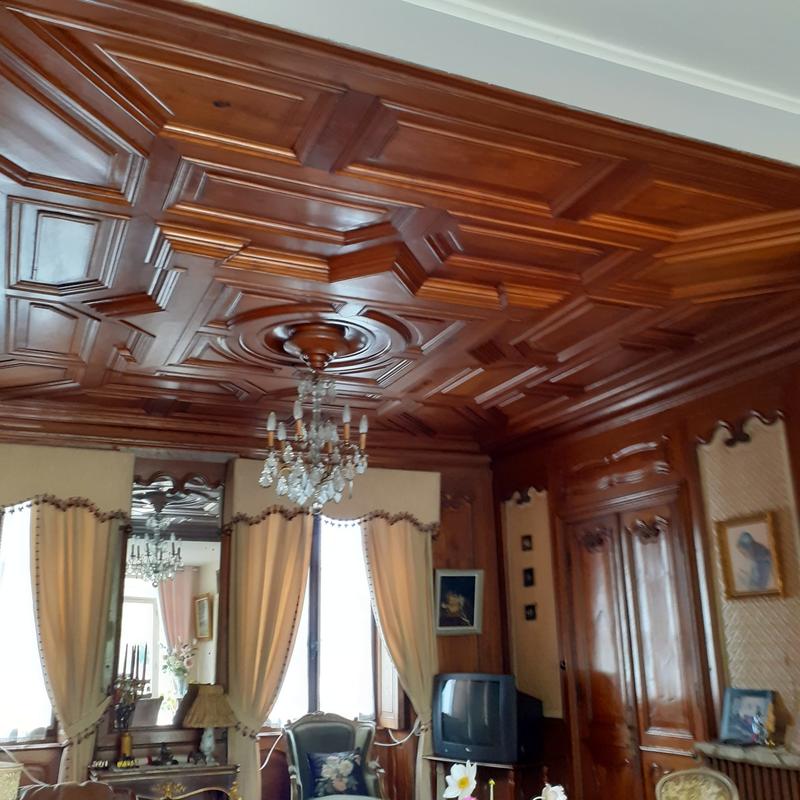 Maison - 256 m² - 10 pièces