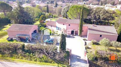 Villa - 167 m² - 7 pièces