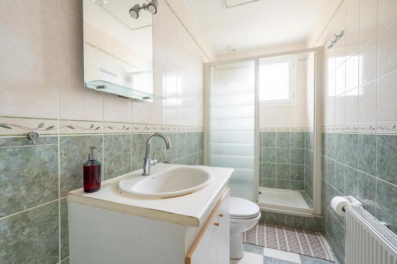 Maison - 184 m² - 8 pièces