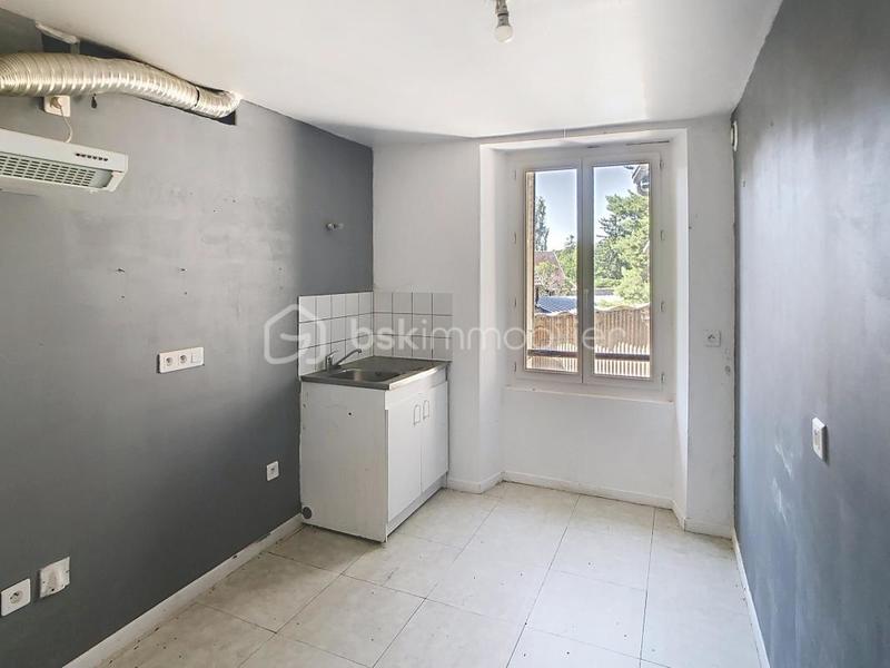 Maison - 360 m² - 12 pièces