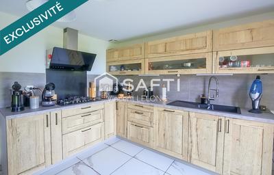 Maison - 98 m² - 5 pièces