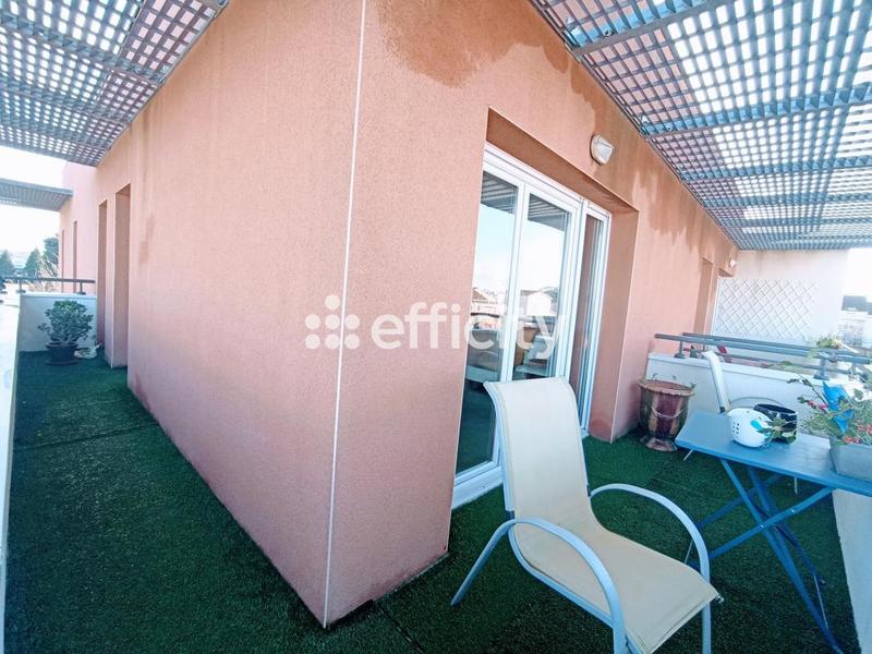 Appartement - 86 m² - 4 pièces