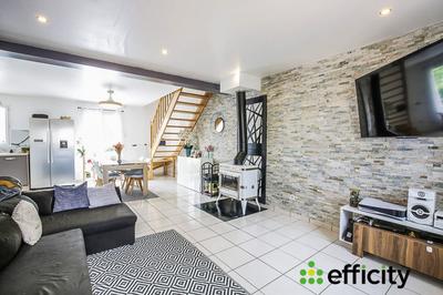 Maison - 112 m² - 6 pièces