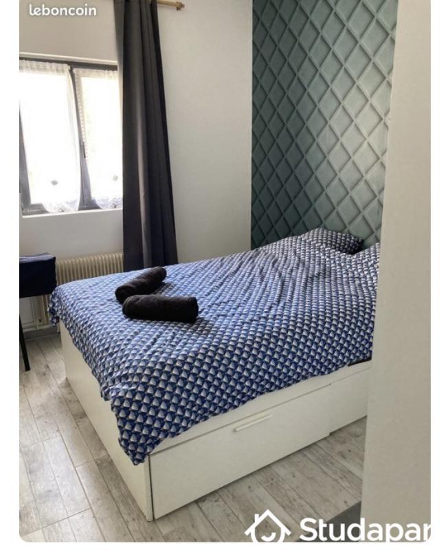 Chambre - 11 m² - 1 pièce