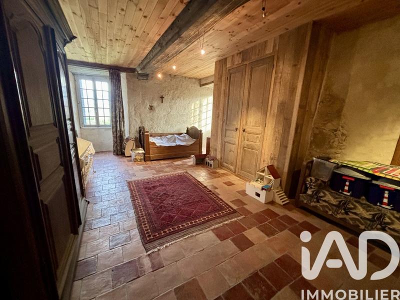 Maison - 350 m² - 14 pièces