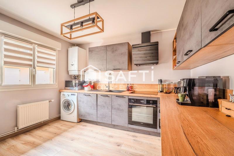 Maison - 85 m² - 4 pièces