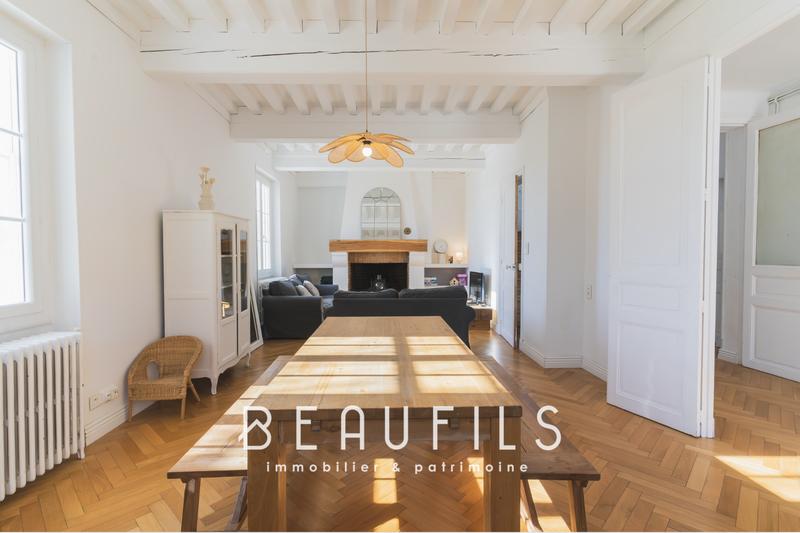 Maison - 162 m² - 9 pièces