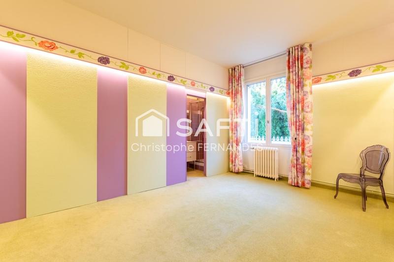 Maison de maîtres - 315 m² - 12 pièces