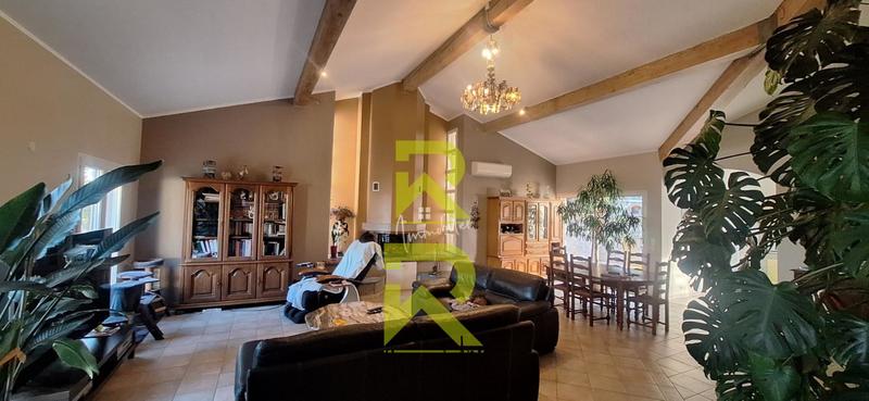 Villa - 210 m² - 5 pièces