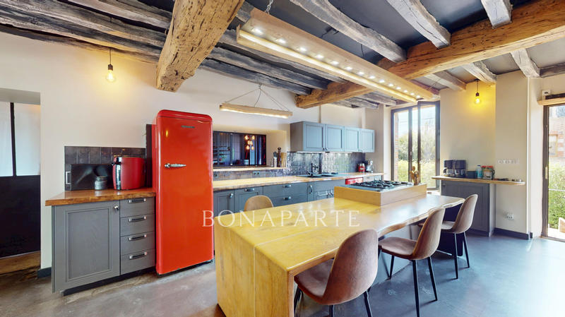 Maison - 189 m² - 8 pièces