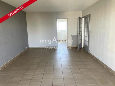 Appartement - 75 m² - 3 pièces