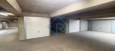 Parking - 12 m²