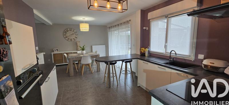 Maison - 85 m² - 5 pièces