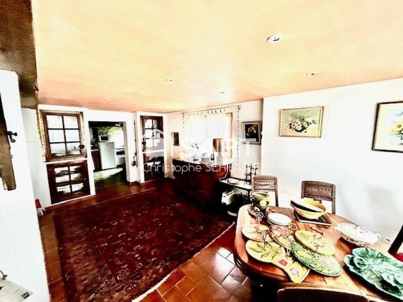 Maison - 189 m² - 8 pièces