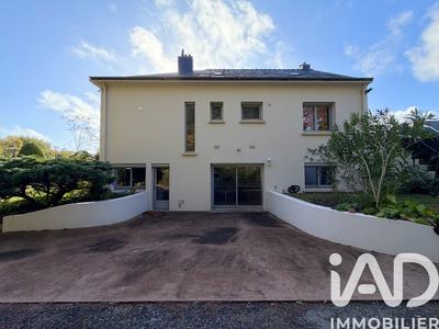 Maison - 175 m² - 6 pièces