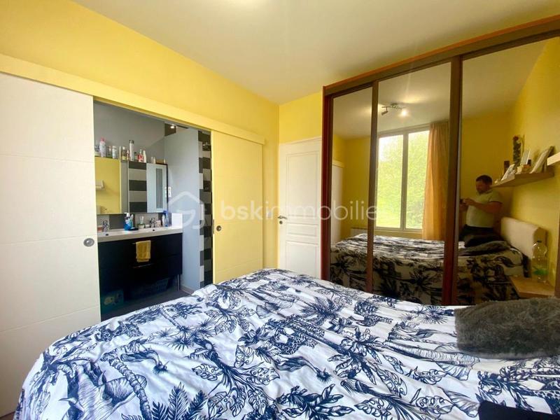 Maison - 95 m² - 5 pièces