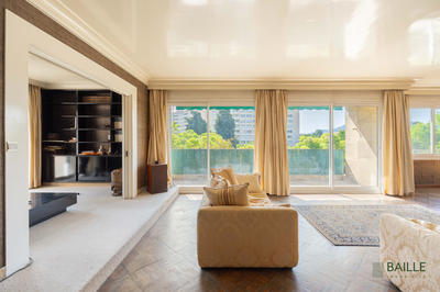 Appartement - 194 m² - 7 pièces