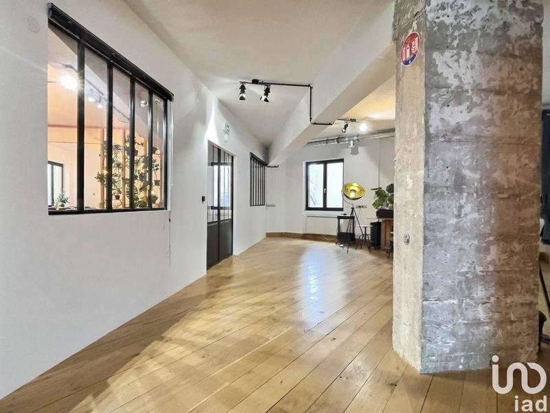 Local commercial - 217 m²