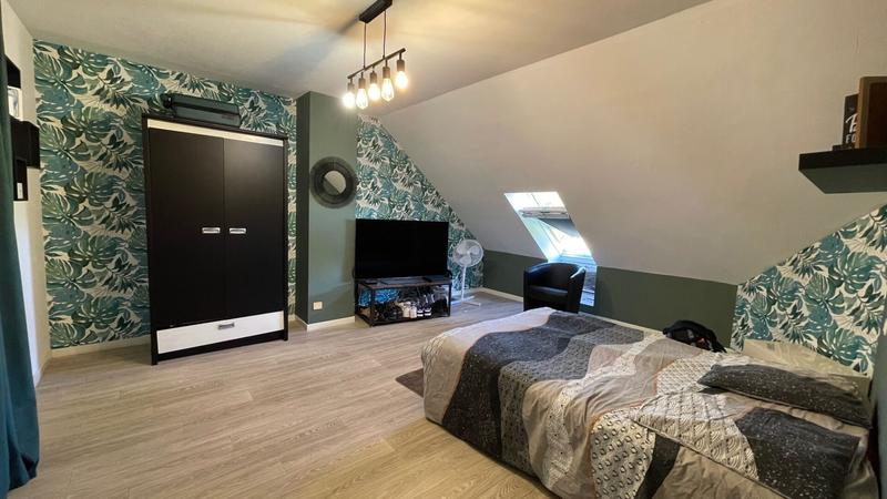 Maison - 195 m² - 8 pièces