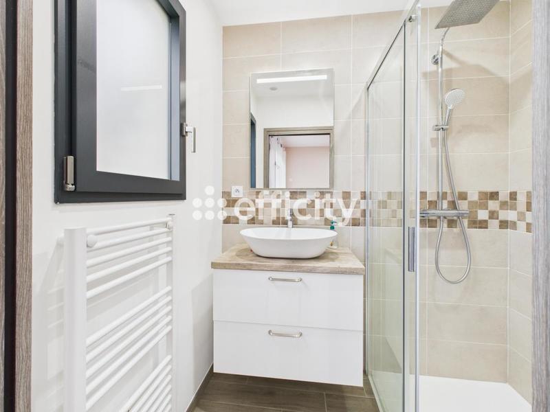 Maison - 142 m² - 5 pièces