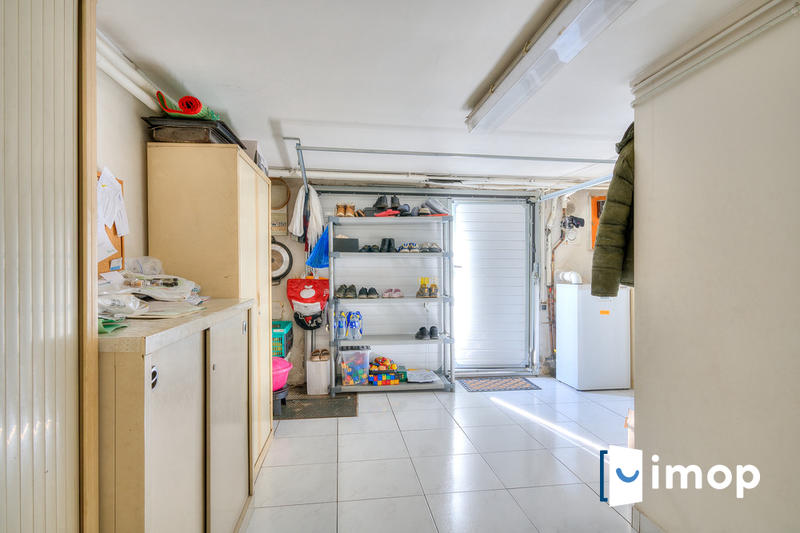 Maison - 182 m² - 8 pièces