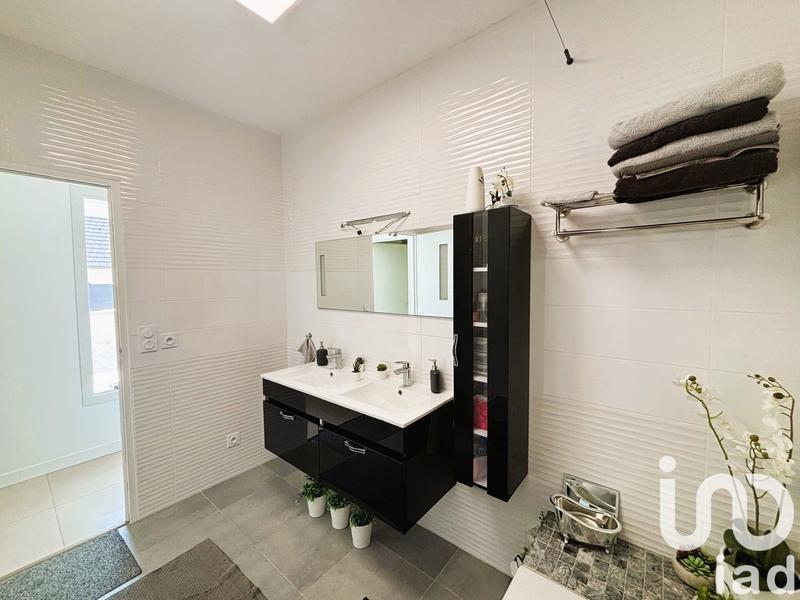 Maison - 138 m² - 6 pièces