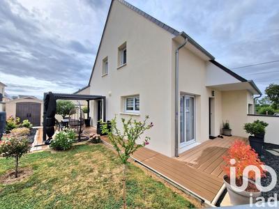 Maison - 98 m² - 5 pièces