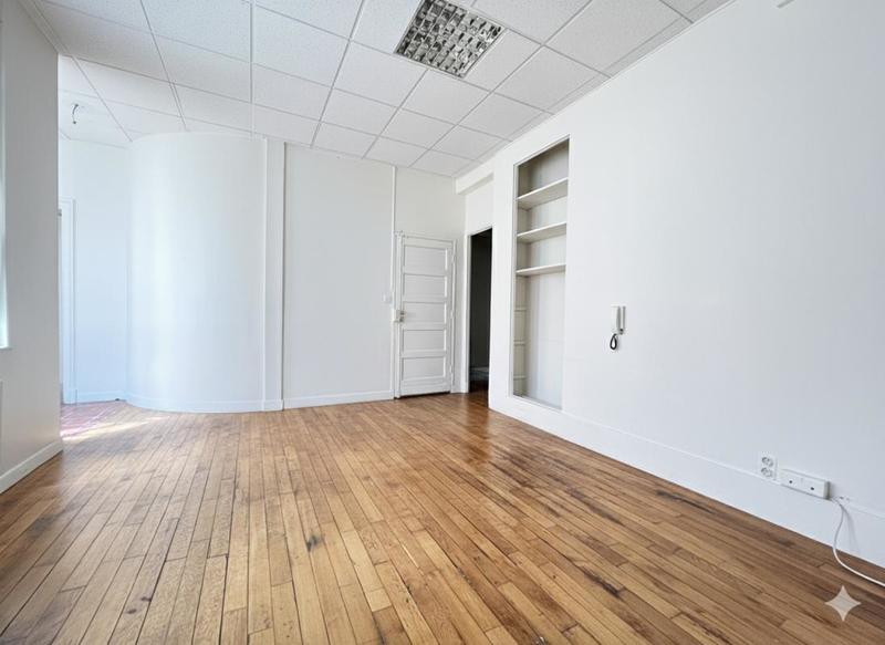 Bureau - 167 m²