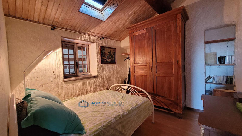 Maison - 180 m² - 7 pièces