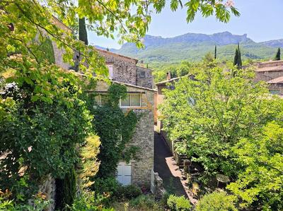 Maison de village - 151 m² - 6 pièces