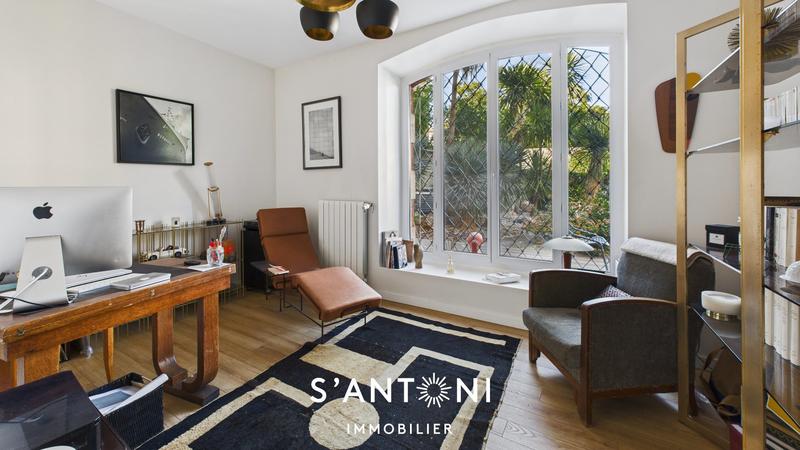 Maison - 196 m² - 5 pièces