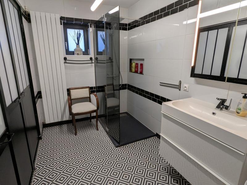 Maison - 217 m² - 7 pièces