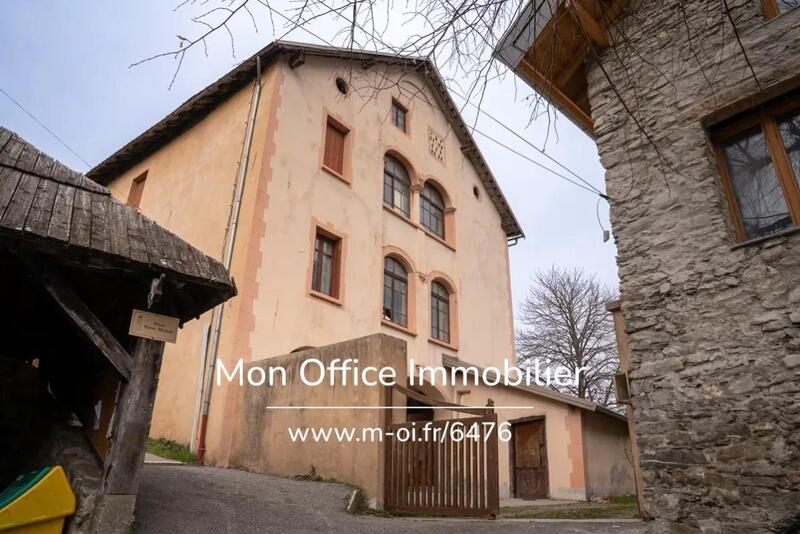 Maison - 600 m² - 22 pièces