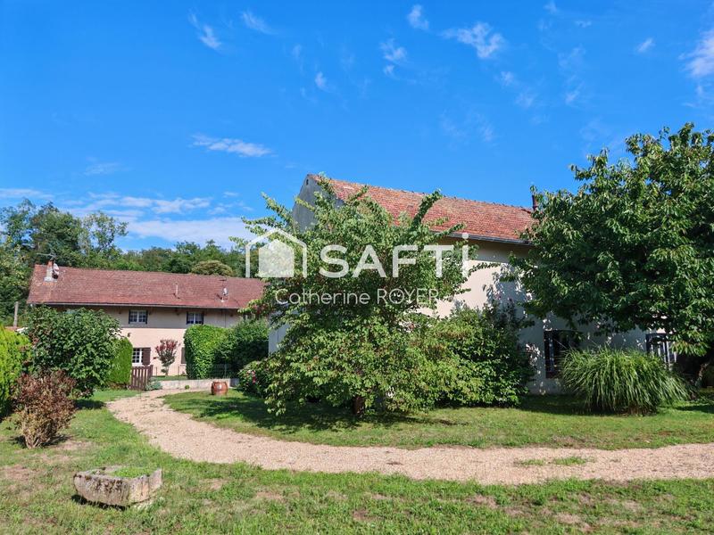 Maison - 202 m² - 8 pièces