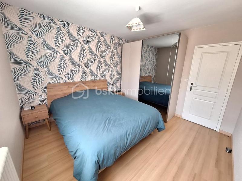 Maison traditionnelle - 90 m² - 5 pièces