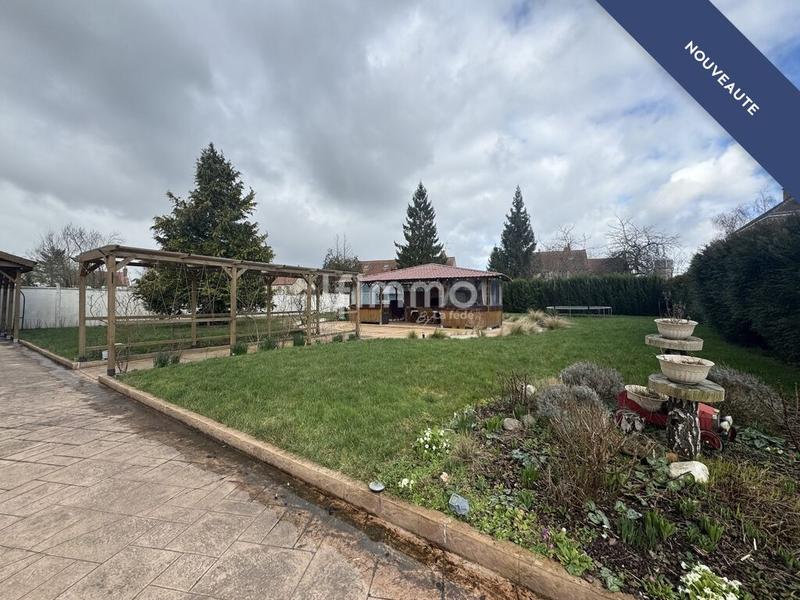 Demeure - 244 m² - 7 pièces