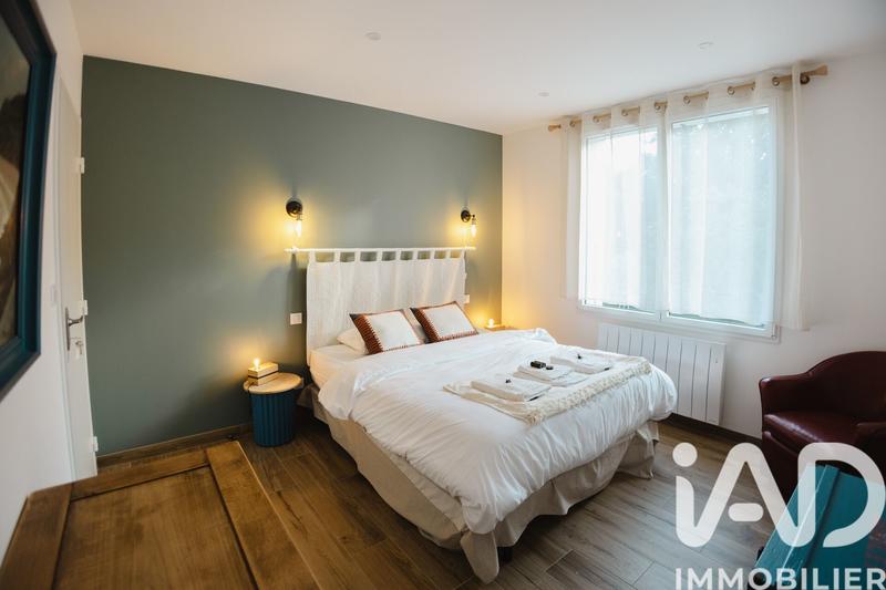 Maison - 200 m² - 7 pièces