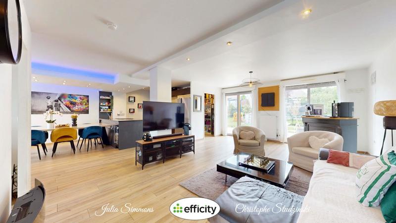 Maison - 184 m² - 8 pièces