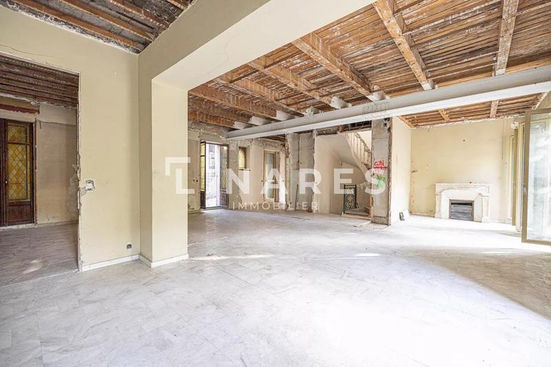 Hôtel particulier - 330 m² - 8 pièces