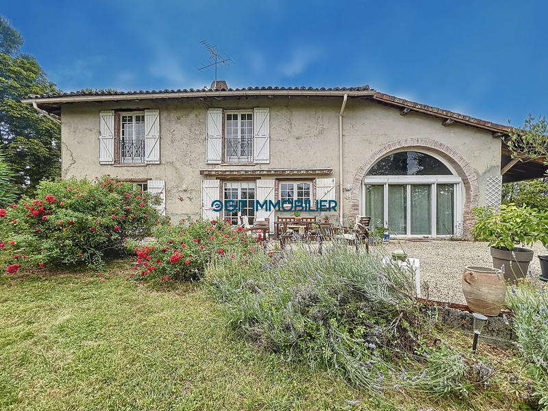 Ferme - 325 m² - 6 pièces