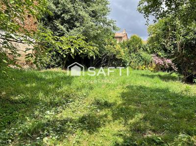 Maison - 225 m² - 8 pièces