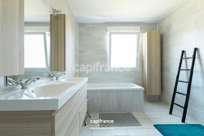 Maison - 187 m² - 7 pièces