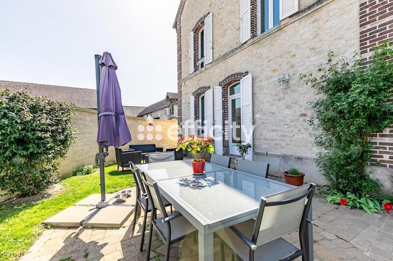Maison - 162 m² - 5 pièces
