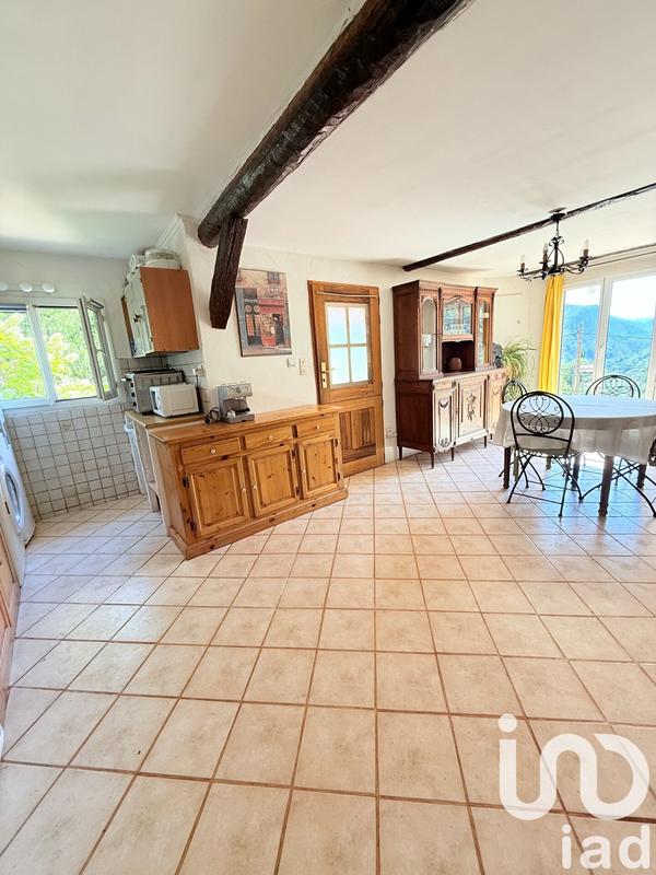 Maison - 97 m² - 5 pièces